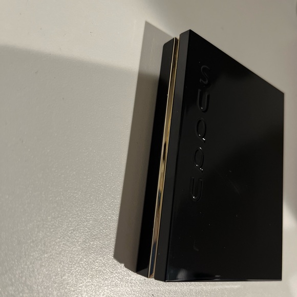 SUQQU Signature Color Eyes 106 冴樹 SAEGI Limited Edition Eyeshadow - Picture 2 of 9